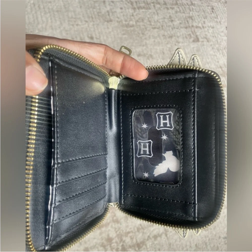 LOW START!🔥Loungefly Harry Potter Owl Zipper Wallet - Picture 3 of 5